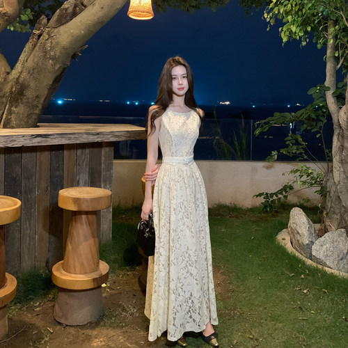 木子李的李无袖蕾丝连衣裙
