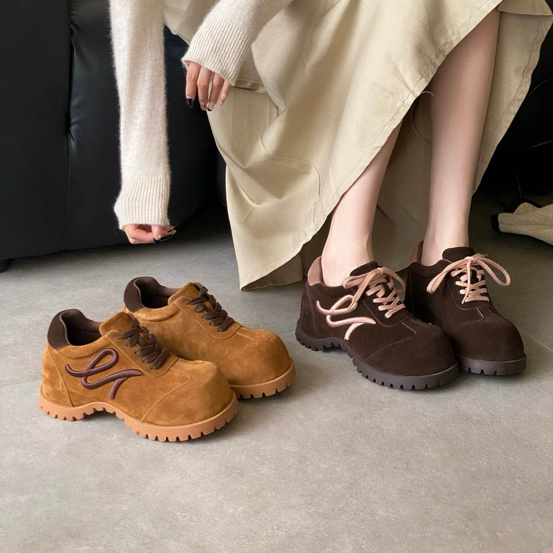 【鹿可可】磨砂牛皮厚底松糕羊毛加绒德训鞋女冬增高运动休闲棉鞋