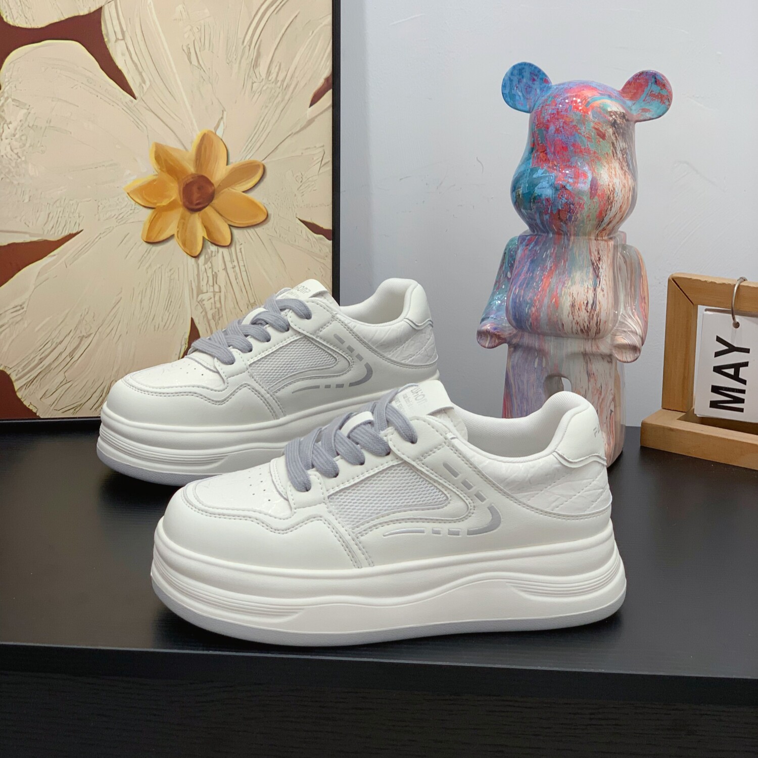 透气网面厚底板鞋女2026春夏新款增高显瘦轻便百搭休闲真皮小白鞋