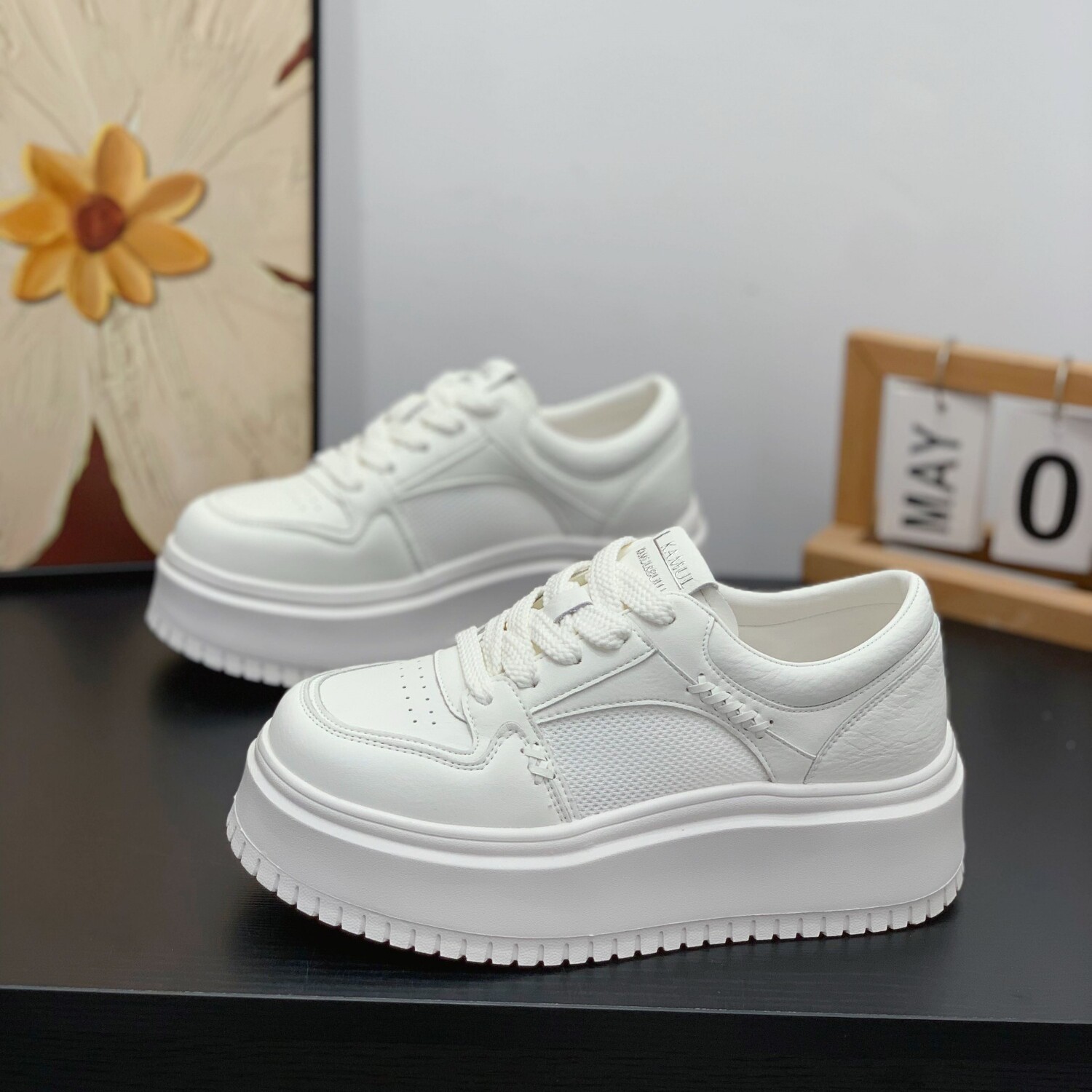 小个子松糕真皮小白鞋女款2026夏季新款厚底透气镂空单网休闲板鞋