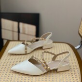 温柔气质百搭低跟中空单鞋 新款 女仙女风2026夏季 裸色包头铆钉凉鞋