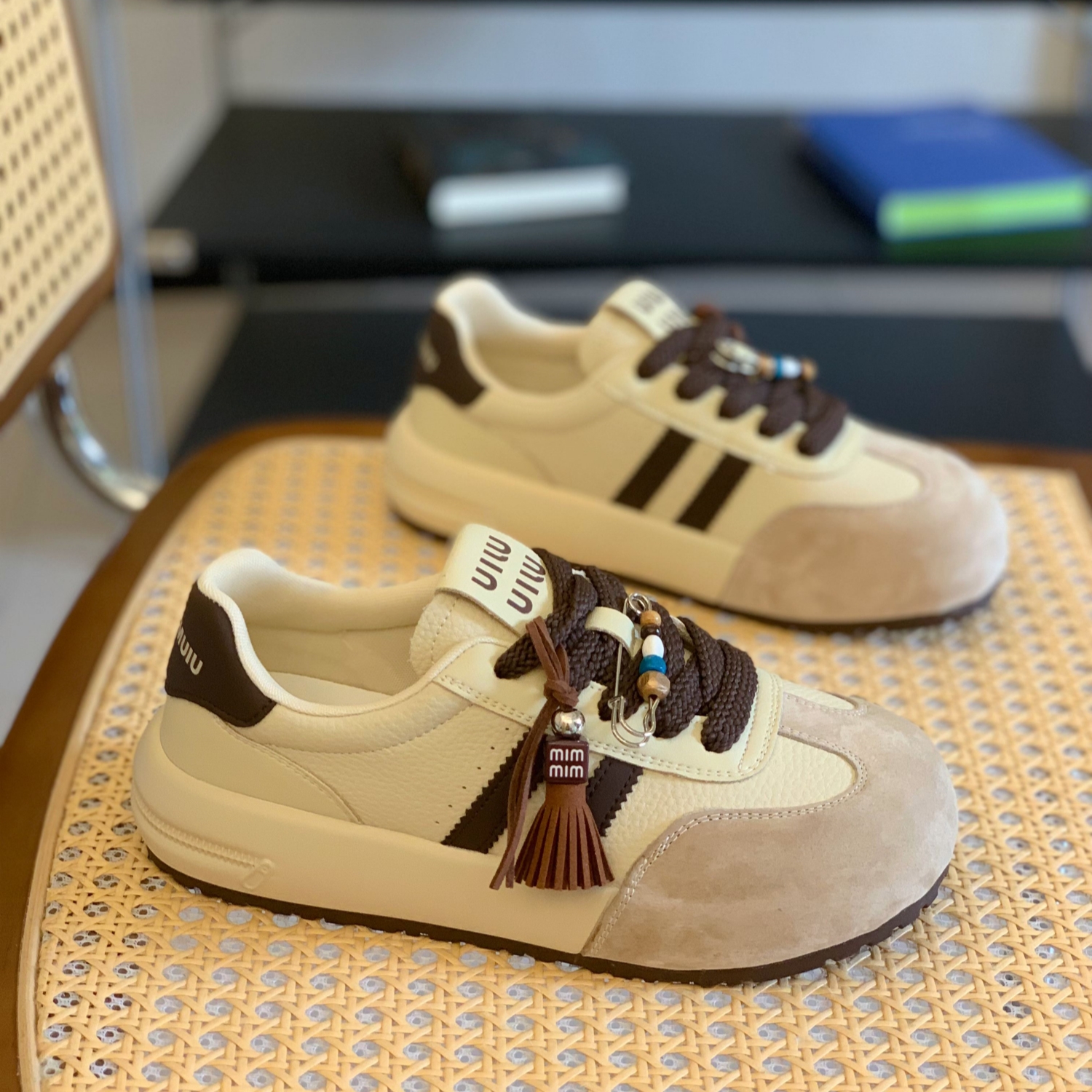 小众串珠高级感流苏减龄学生板鞋