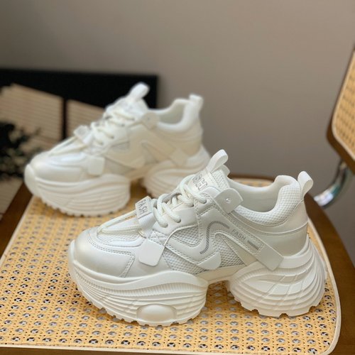 单网镂空透气轻便增高休闲运动鞋