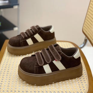 厚底增高魔术贴休闲板鞋女2025秋冬超火丑萌大头面包鞋复古德训鞋