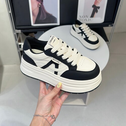 配裙子显脚小运动厚底熊猫小白鞋