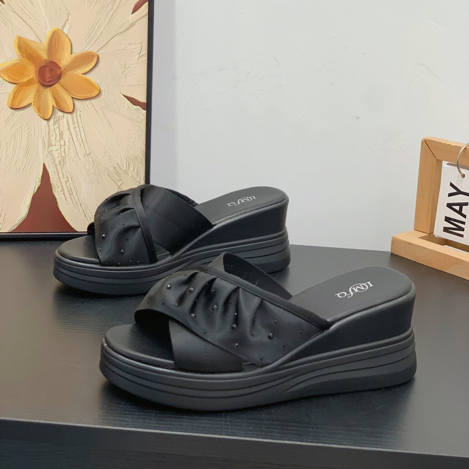 小个子坡跟厚底交叉一字拖女2026新款夏季露趾度假海边沙滩凉拖鞋