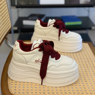 6CM真皮小白鞋小个子增高厚底松糕鞋女2025年秋季超火轻便休闲鞋