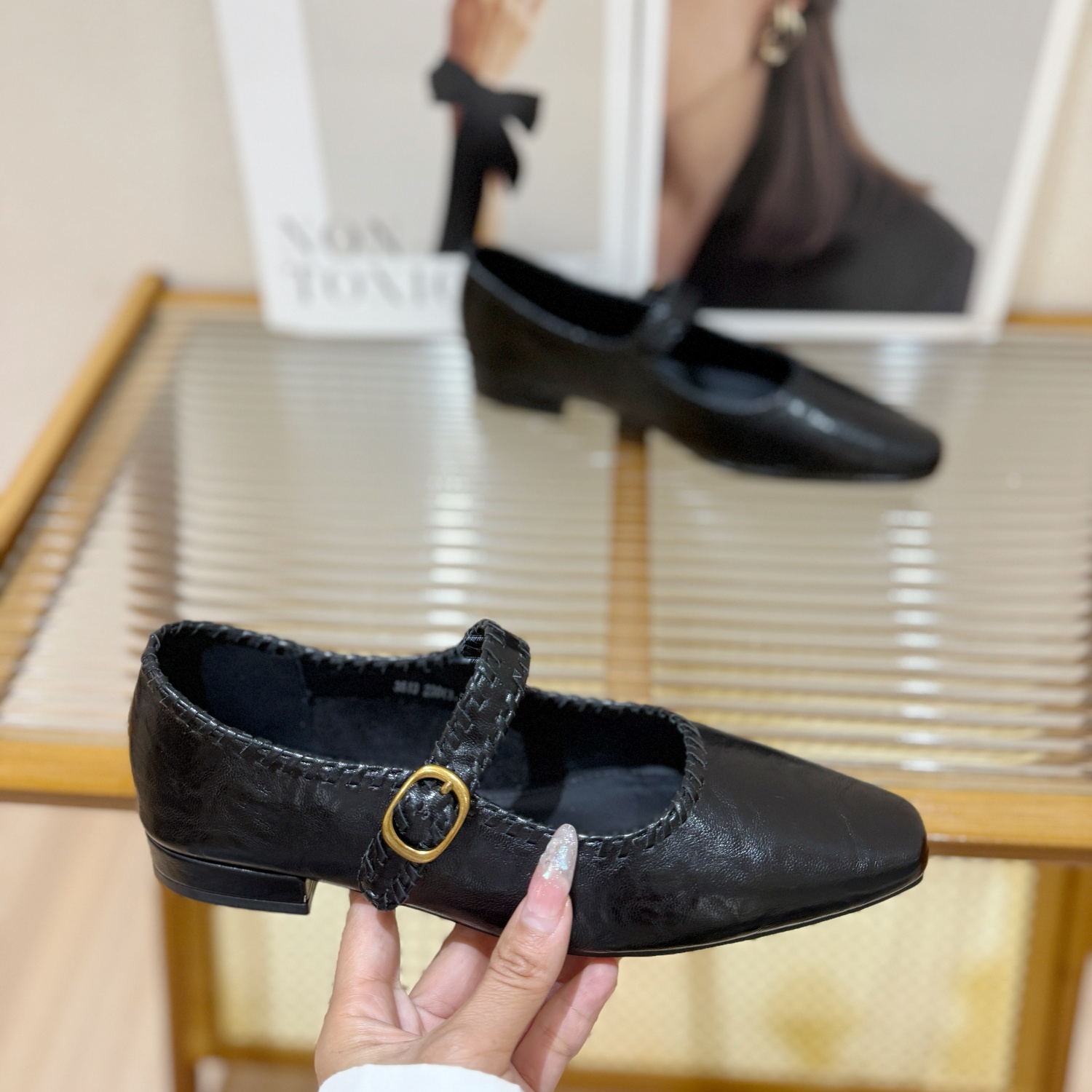 通勤简约百搭低跟不累脚浅口单鞋