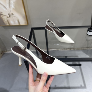 配裙子性感尖头细跟7cm包头凉鞋女2026春夏新款高级感漆皮高跟鞋