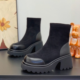 冬季加绒爆款绒面弹力袜靴女2025新款粗跟6CM小个子增高大头短靴