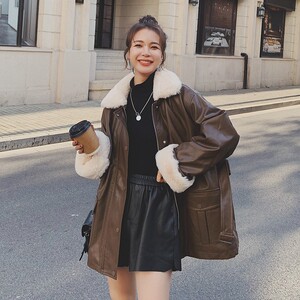 现货X912P165控2382022冬装皮衣羊羔毛服外套两色女,黑色长纱裙冬季搭配鞋子图片