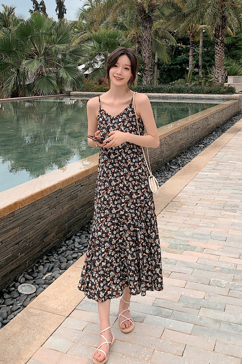 现货X220P75K1182021夏季新款吊带碎花中长款连衣裙,女装连衣裙,浙宝088