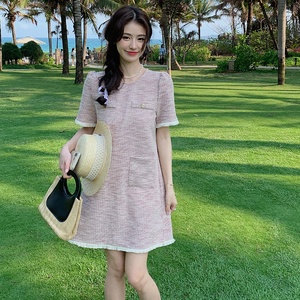 韩剧女主小香风连衣裙女2025年夏季新款法式高级感气质显瘦a字裙