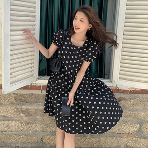 现货 X1033P95K148 2021夏装新款碎花泡泡袖中长款连衣裙,女装连衣裙,浙宝088