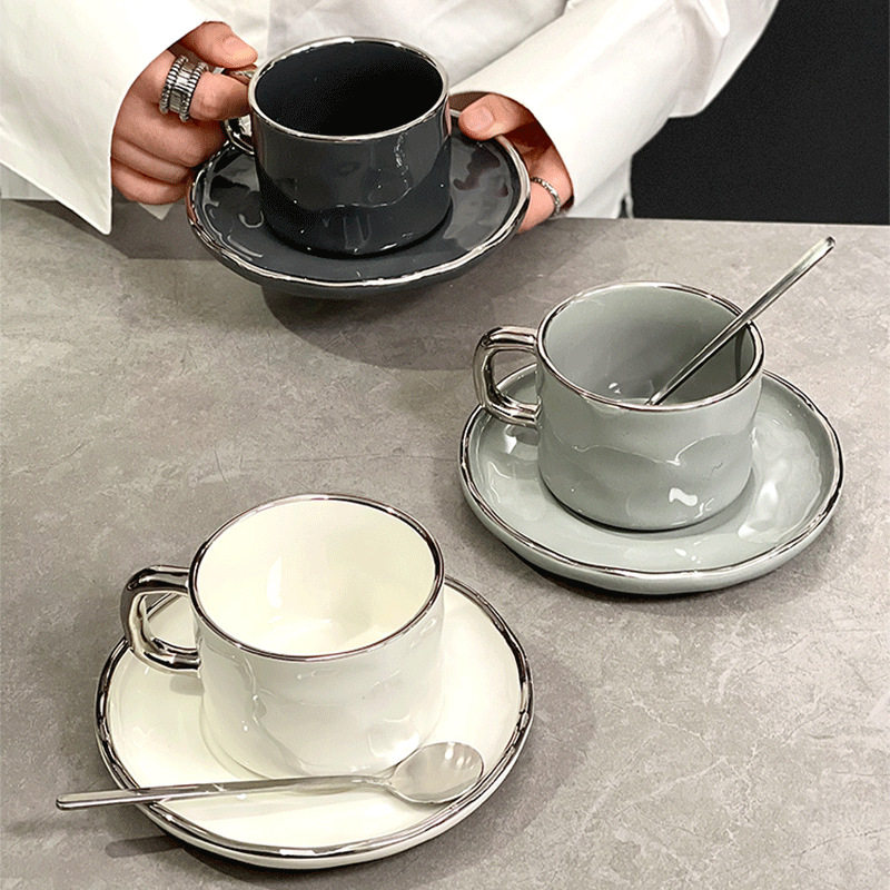 轻奢咖啡杯陶瓷高级感下午茶杯耐高温北欧简约家用银边杯碟带勺子