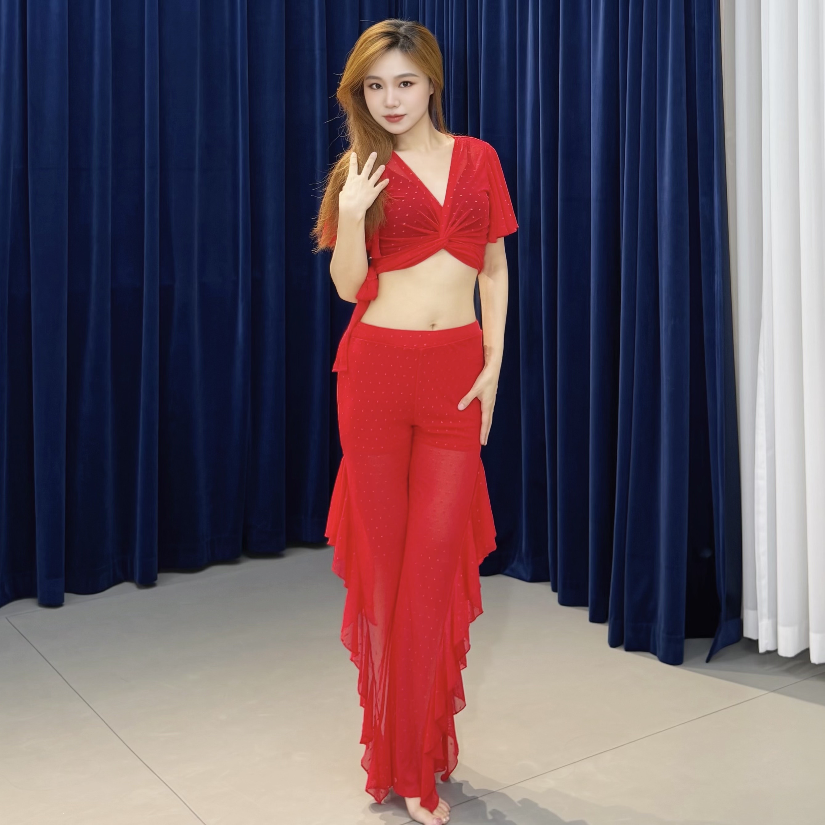 2026新款肚皮舞套装服红色蕾丝刺绣初学者练功服显瘦气质练习服女