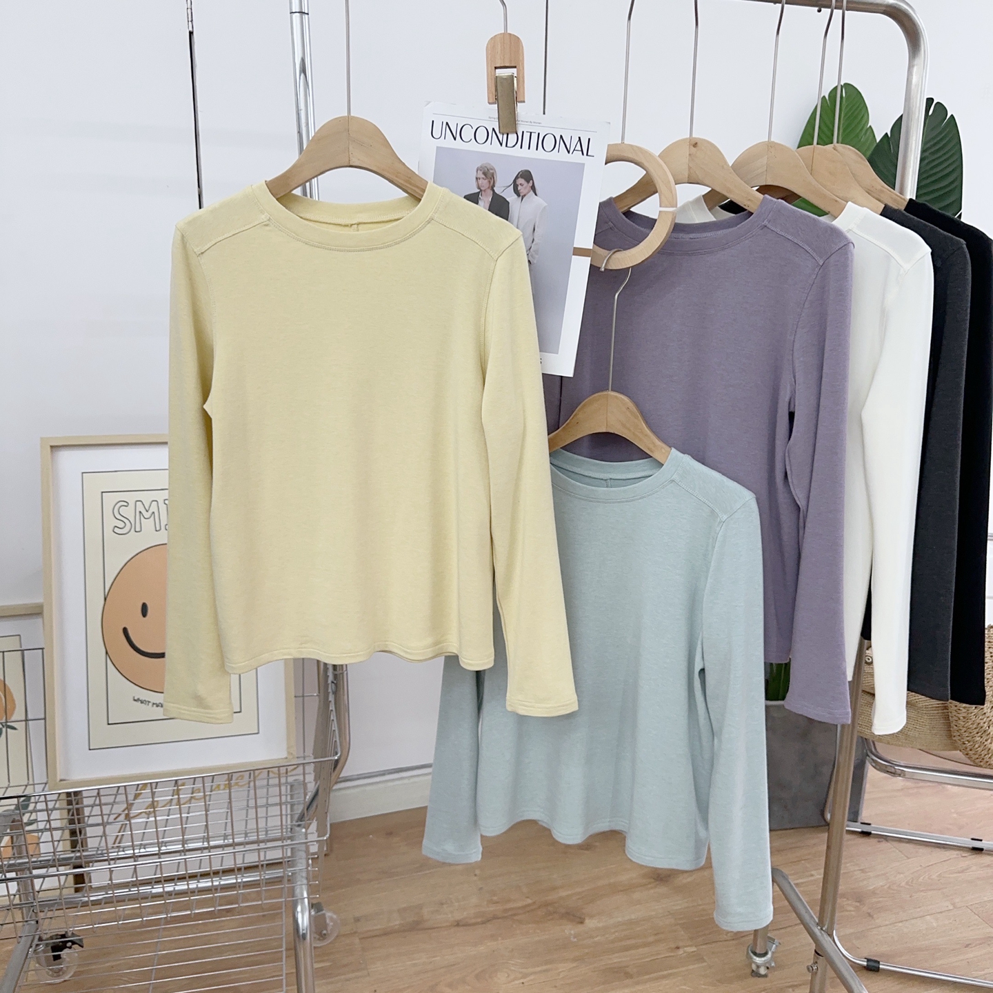 2025新款秋冬打底衫女长袖t恤内搭简约圆领修身纯色显瘦内搭上衣