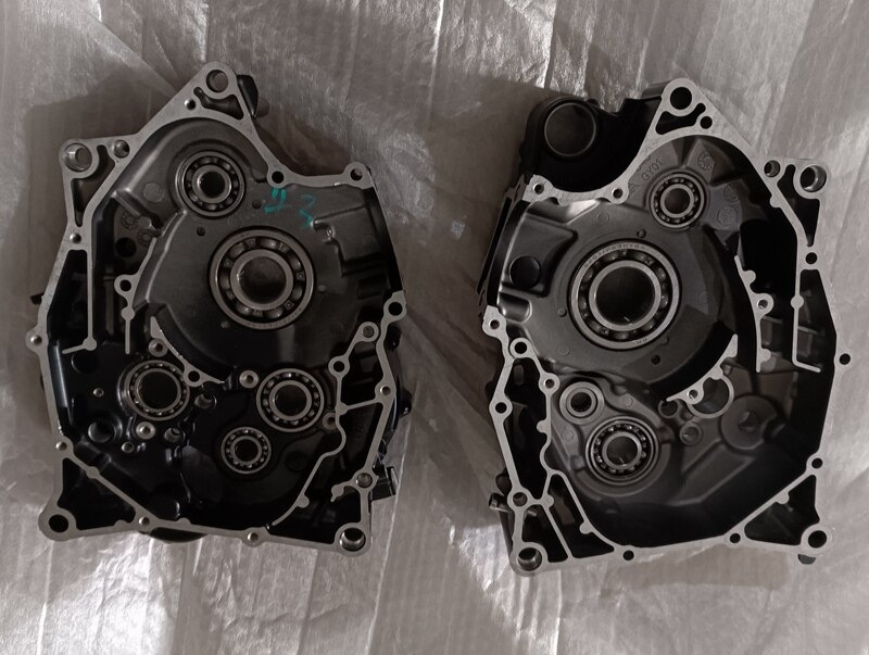 适用轻骑铃木GSX150N/F极客飒/GL150酷道发动机左+右箱体总成预订