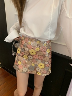 闪闪春天氛围感重工小香亮片花朵半身裙女夏修身高级感显瘦短裙
