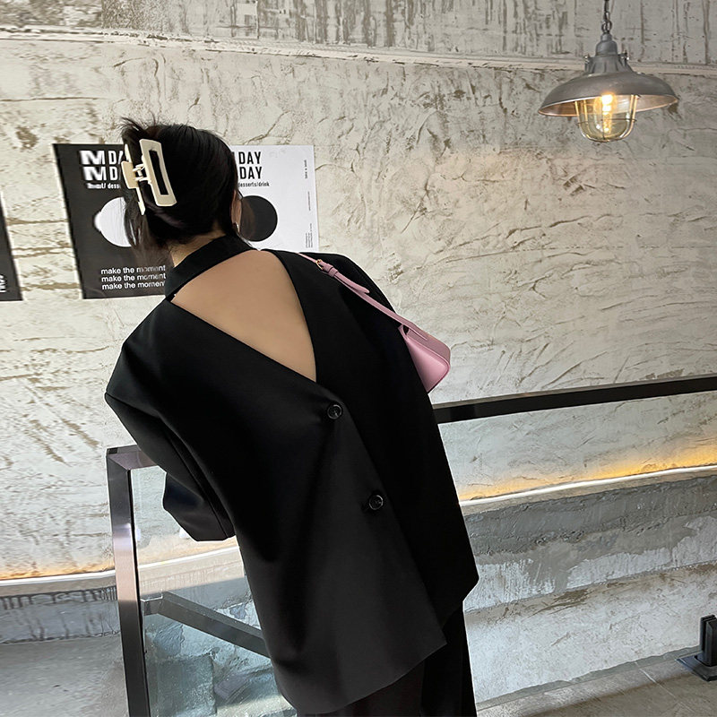 设计感黑色小西装前短后长后背v领露背小西服廓肩宽松网红外套女