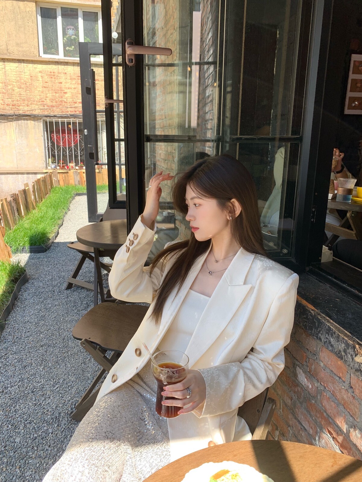 黑色杏色提花西装外套女
