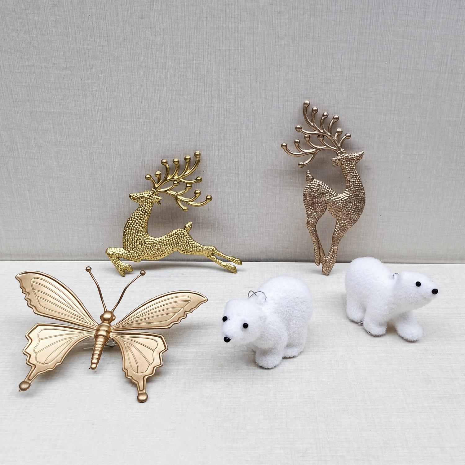 金色小鹿挂件圣诞节蝴蝶装饰北极熊公仔摆件橱窗墙面吊饰场景布置