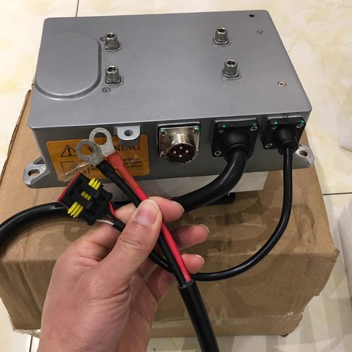 华晨鑫源X30L成功V2E吉海充电机