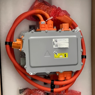 长城欧拉黑猫白猫车载充电机DCDC三合一新能源车充电器3.3kW6.6KW