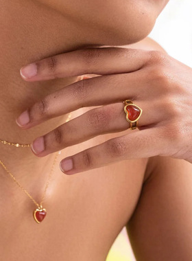 2024新款18k金不锈钢红玛瑙戒指ins风小众轻奢镶嵌红玛瑙爱心戒指