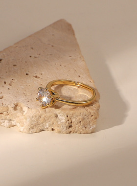 欧美INS风网红同款戒指 18K金白色圆形锆石六爪戒指真金镀铜指环