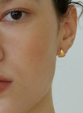 JILIFANG北欧法式冷淡风简约百搭水滴迷你小巧三角形光面耳扣耳环