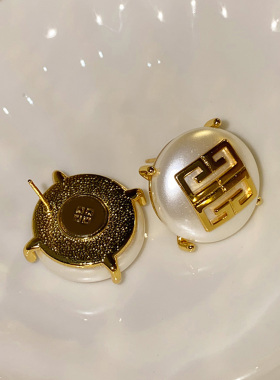 JILIFANG 秋冬新款法式复古轻奢贵气人造珍珠耳钉耳饰银针防过敏