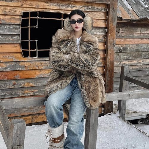 就买它~超好看小众棕色皮草大衣