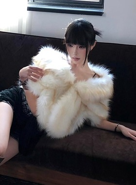 白色环保皮草斗篷披肩旗袍外搭女2025新款美式辣妹千金加厚保暖冬