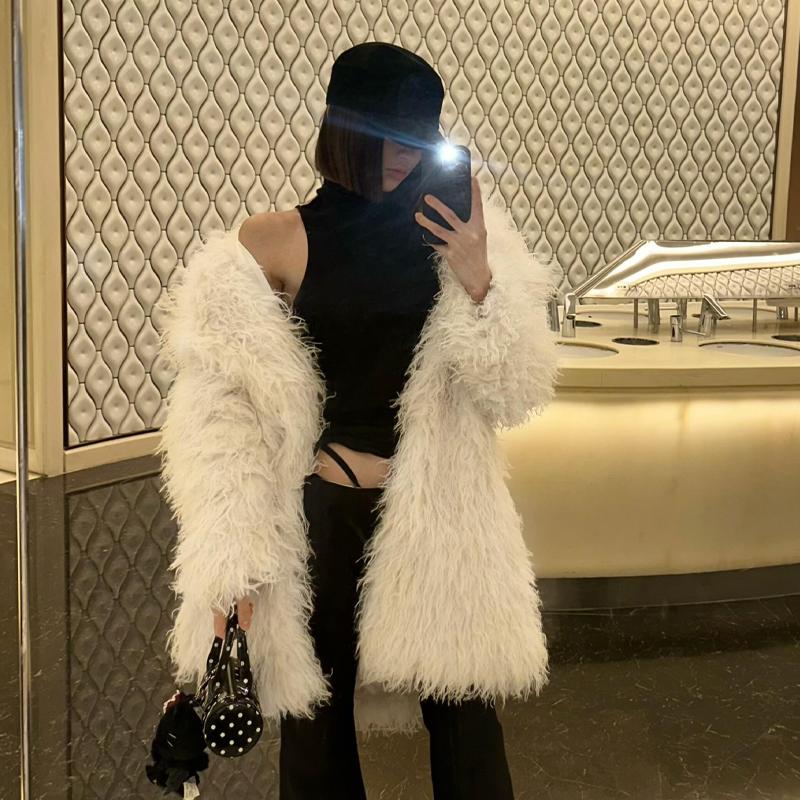 超好看~fanss新品白色羊羔毛外套