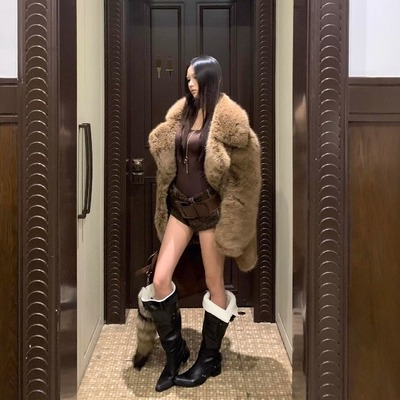 超美的~FANSS新品保暖皮草大衣！