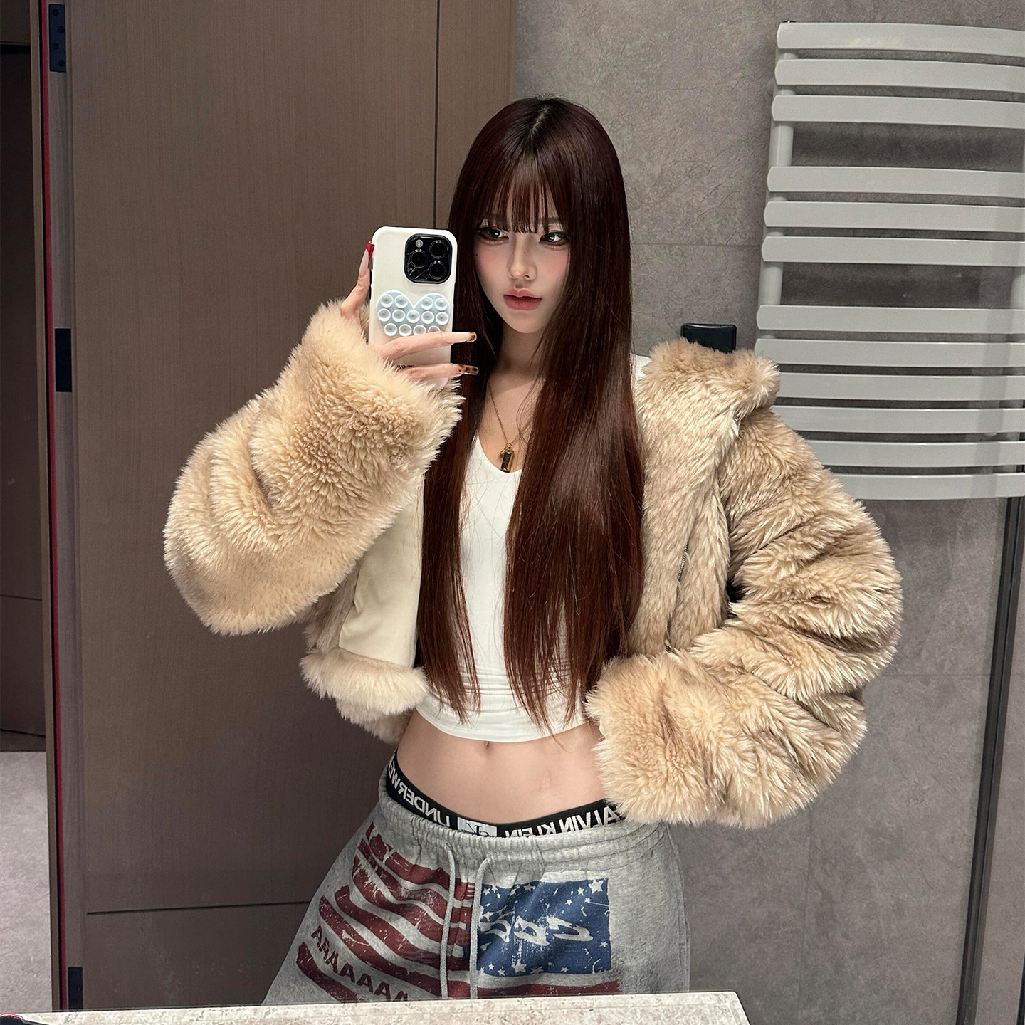 超火超好看环保皮草韩系厚羊羔毛外套女2025新款连帽短款毛毛上衣,女装/女士精品,皮草,淘宝优惠券,粉丝福利购,淘宝优惠卷