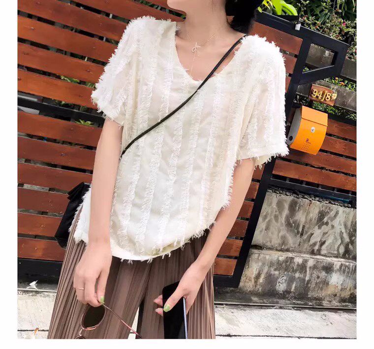 流苏雪纺短袖T恤女 夏季薄款气质显瘦雪纺衫下摆开叉V领套头上衣