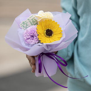 礼物花束伴手礼送女友闺蜜同学生日手捧花学校活动小礼品 毕业季