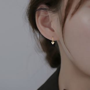 925纯银爱心耳扣耳环小众设计感高级耳饰女新款 小巧精致 2022爆款