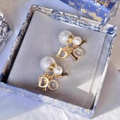 高级感小众耳饰 爆款 S925纯银韦雪同款 字母珍珠耳钉女耳环2025新款