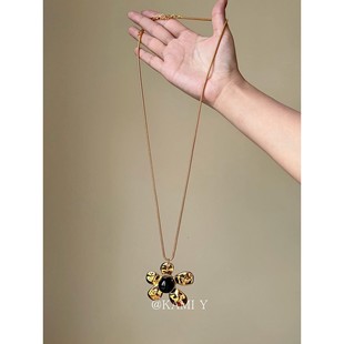 复古金色五瓣花朵吊坠项链夸张个性时尚小众设计高级百搭精致颈链