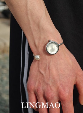 仿珍珠开口手表手镯小众时尚轻奢
