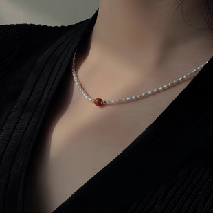 复古仿朱砂痣珍珠项链女款2024新款爆款轻奢小众颈链锁骨链高级感