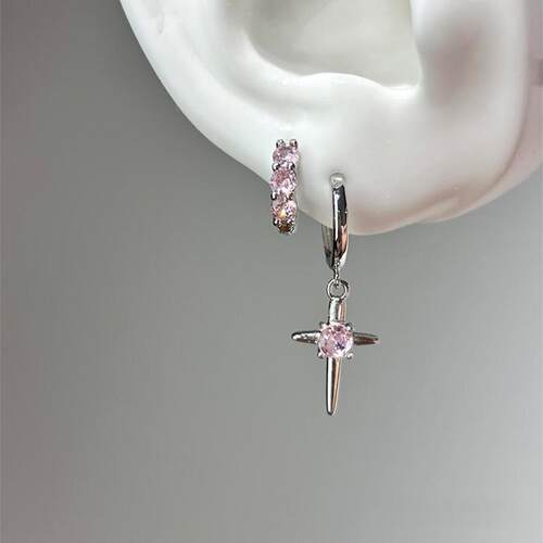 爆闪粉色闪锆十字架星芒耳扣女款