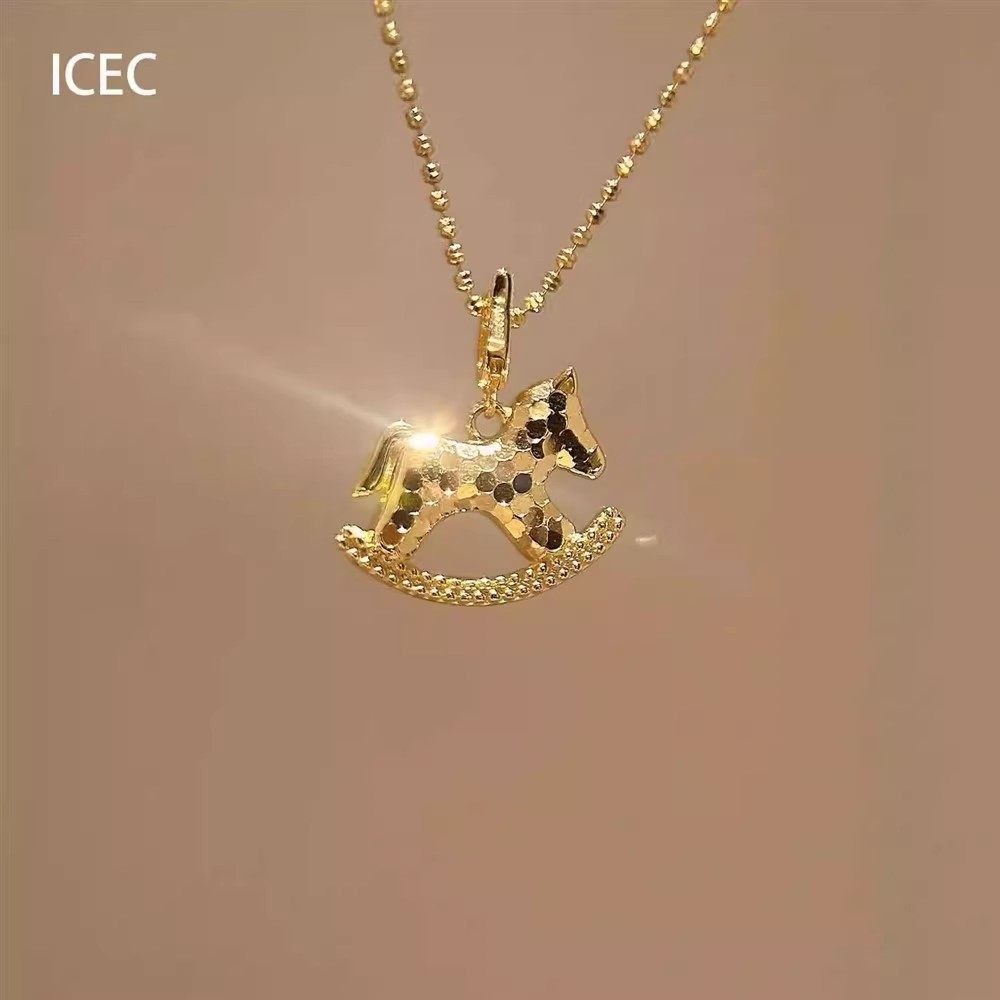 古法金色碎冰冰木马吊坠项链女2025新款高级感小众轻奢精致锁骨链,饰品/流行首饰/时尚饰品新,项链,淘宝优惠券,粉丝福利购,淘宝优惠卷