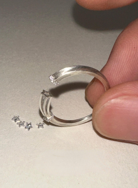 S925纯银清冷感双头闪钻星星戒指