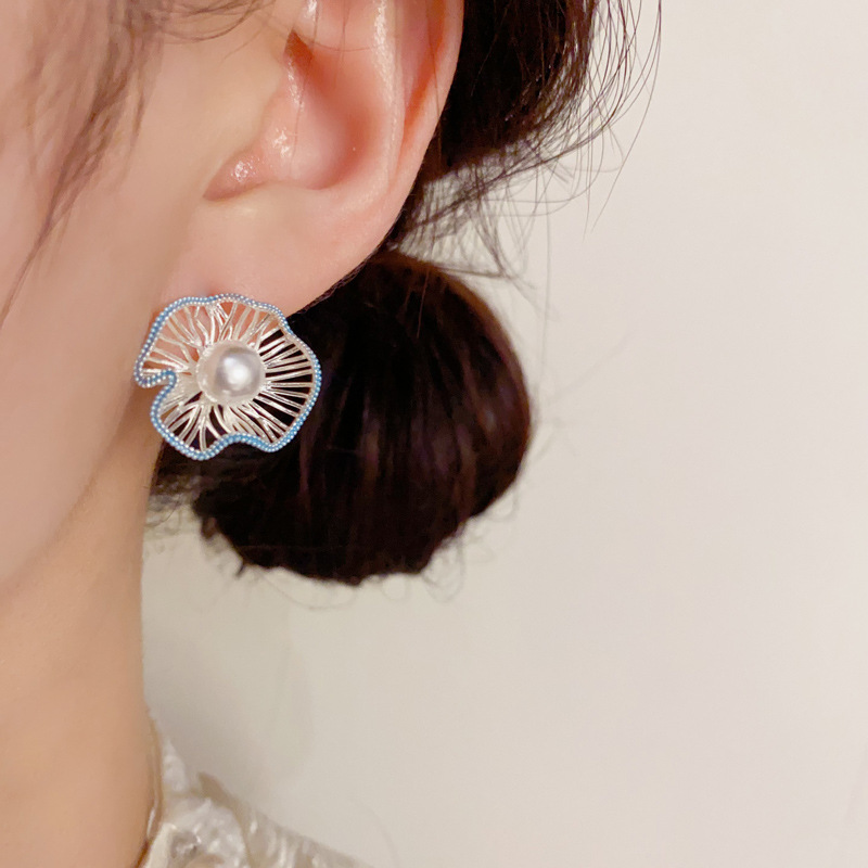 S925纯银卷边花朵珍珠耳钉2025新爆款耳环精致小众设计高级感耳饰