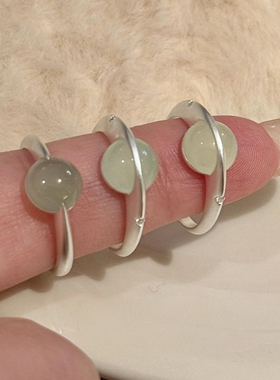 清冷感仿和田玉银色飞碟戒指小众