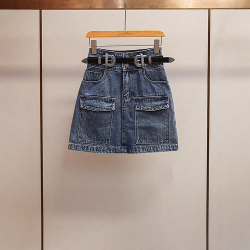 衣莉卓雅24夏季新款时尚简约复古高腰A字工装口袋包臀牛仔半身裙